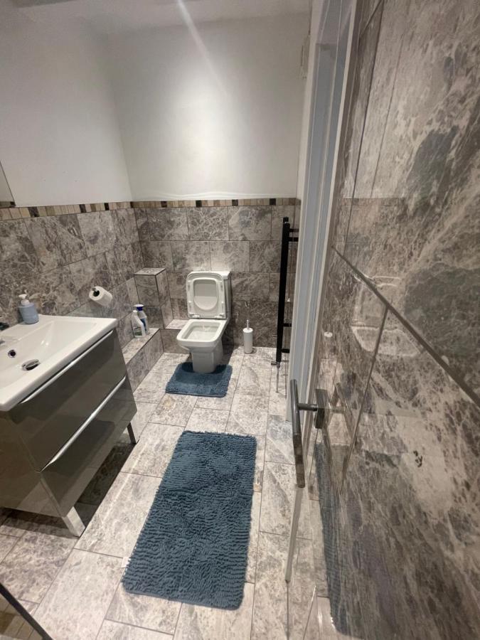 איפסוויץ' Beautiful En-Suite Bedroom מראה חיצוני תמונה