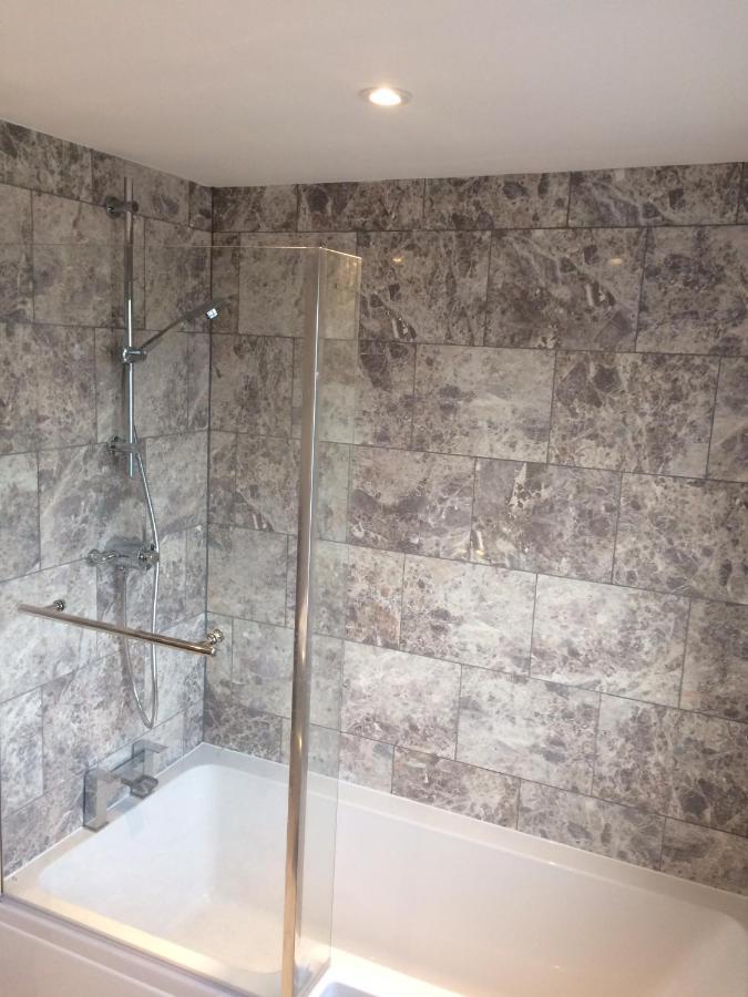 איפסוויץ' Beautiful En-Suite Bedroom מראה חיצוני תמונה