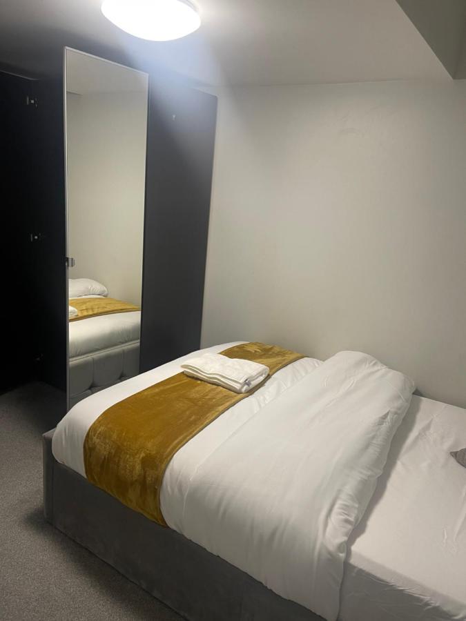 איפסוויץ' Beautiful En-Suite Bedroom מראה חיצוני תמונה