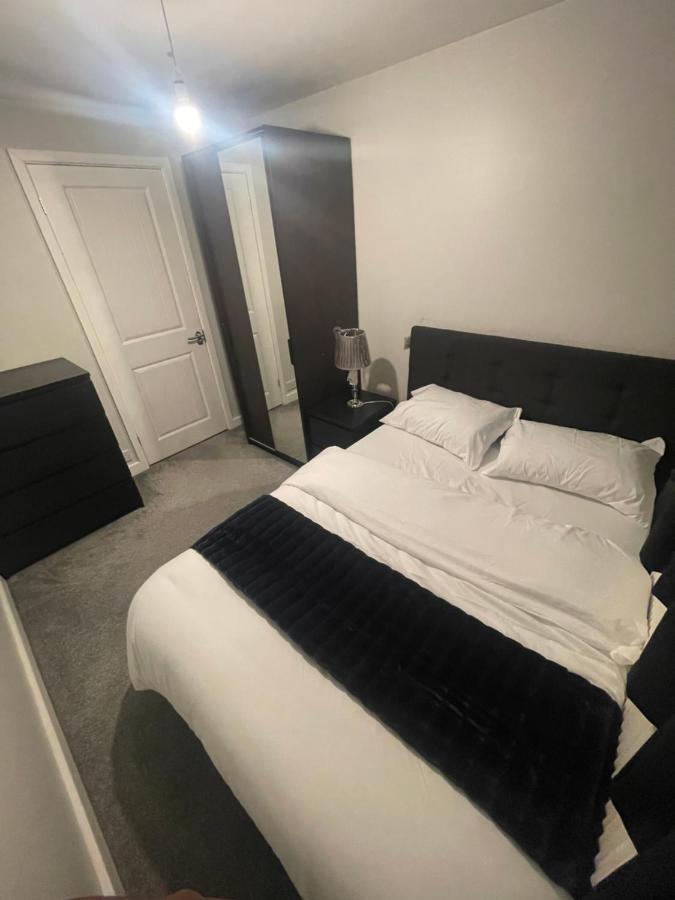 איפסוויץ' Beautiful En-Suite Bedroom מראה חיצוני תמונה