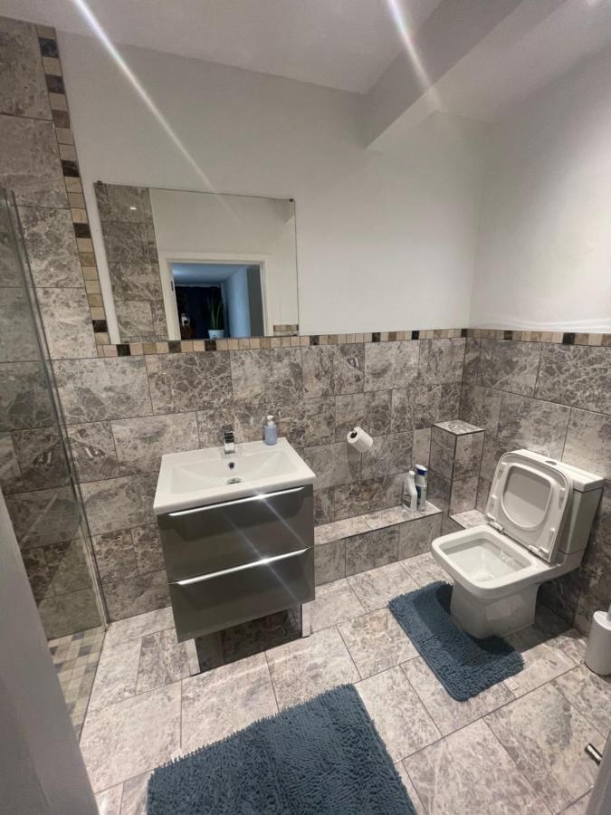 איפסוויץ' Beautiful En-Suite Bedroom מראה חיצוני תמונה