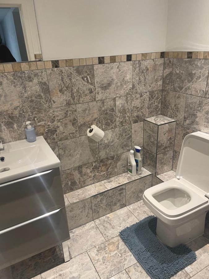 איפסוויץ' Beautiful En-Suite Bedroom מראה חיצוני תמונה